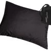 Cocoon Synthetic Pillow, noir -Sacs de couchage Soldes cocoon travel pillow synthetic fill charcoal 1